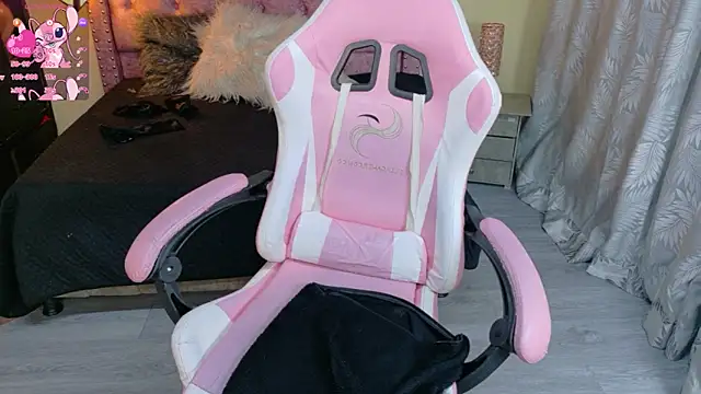 Snapshot of sweet__thang chatting on November 6, 5:08 am sweet thang online show from November 6, 5:08 am