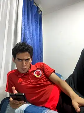 Thiagobb7 online show from November 20, 11:59 pm