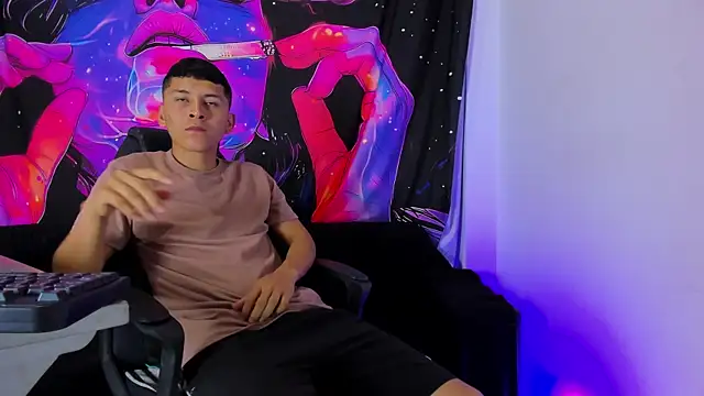 Snapshot of MAXXY_CUTE chatting on March 14, 5:24 pm MAXXY CUTE online show from March 14, 5:24 pm