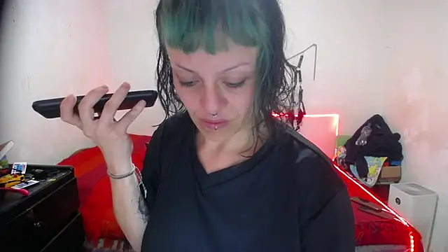 freyaa sorcerees online show from March 19, 1:10 am