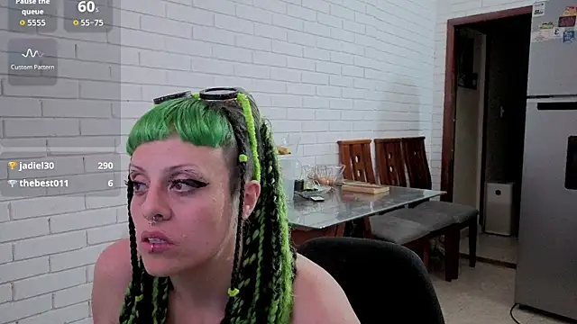 freyaa sorcerees online show from October 27, 4:16 am