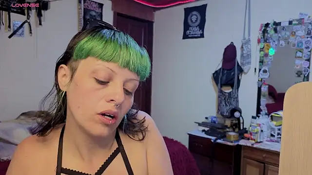 freyaa sorcerees online show from November 23, 2:44 am