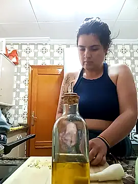 Seet Hanna online show from April 4, 11:40 am