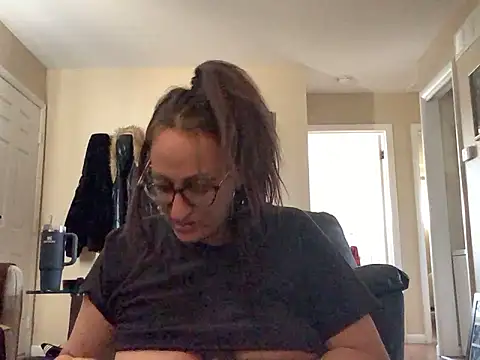 Snapshot of KittyKat_LoLo chatting on March 22, 4:37 pm KittyKat LoLo online show from March 22, 4:37 pm