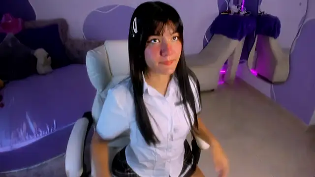 auroracute02 online show from October 27, 1:04 pm