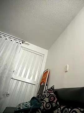 VictoriaGerard Pink online show from October 27, 12:15 am