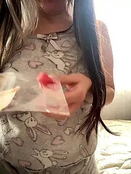 VictoriaGerard Pink online show from January 13, 5:40 pm