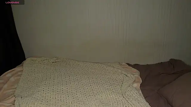 Snapshot of Molly_Wheel chatting on September 30, 8:47 pm Molly Wheel online show from September 30, 8:47 pm