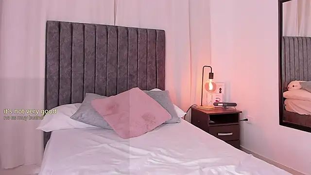 Snapshot of Tefy-Rose chatting on October 8, 3:15 am Tefy-Rose online show from October 8, 3:15 am