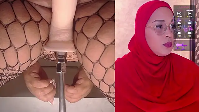 BBWHijab online show from February 25, 10:30 pm