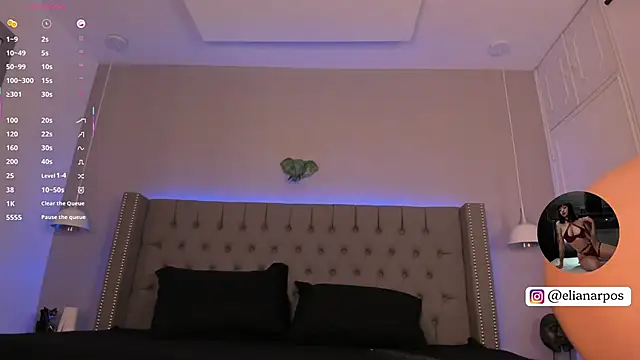 Snapshot of Emiliana_Rios chatting on October 30, 4:03 am Emiliana Rios online show from October 30, 4:03 am