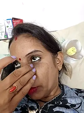 Hotty-Nidhi online show from October 8, 3:09 pm