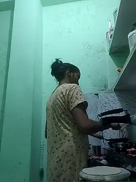 Hotty-Nidhi online show from October 15, 5:24 pm