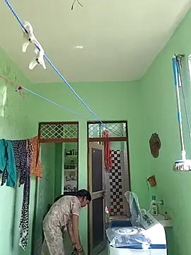 Hotty-Nidhi online show from October 17, 6:27 am