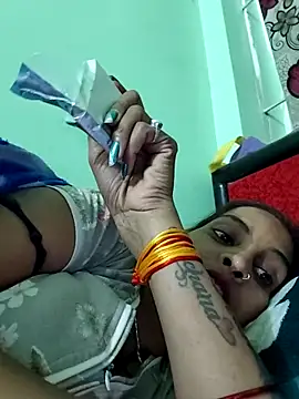 Hotty-Nidhi online show from February 10, 5:28 pm