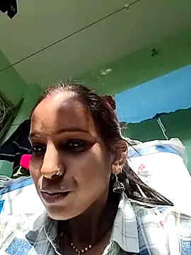 Hotty-Nidhi online show from February 17, 4:20 am