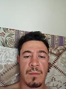 Snapshot of Thunderbolt121 chatting on November 14, 7:51 am Thunderbolt121 online show from November 14, 7:51 am