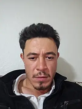 Snapshot of Thunderbolt121 chatting on November 14, 9:24 pm Thunderbolt121 online show from November 14, 9:24 pm