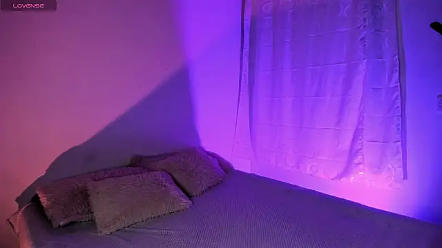 adara evanss online show from April 17, 2:47 am