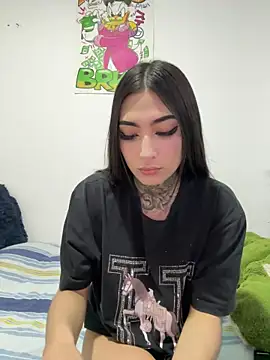 Snapshot of Lilith_Thompson chatting on March 17, 12:57 pm Lilith Thompson online show from March 17, 12:57 pm