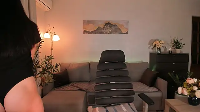 Viki Bellson online show from September 11, 5:13 pm