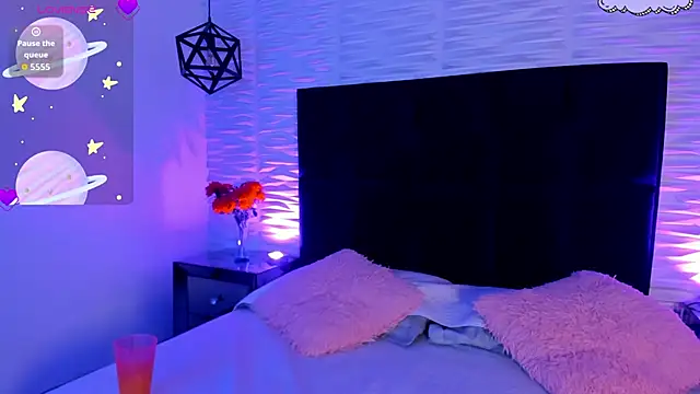 Melody Black  online show from March 5, 9:00 pm