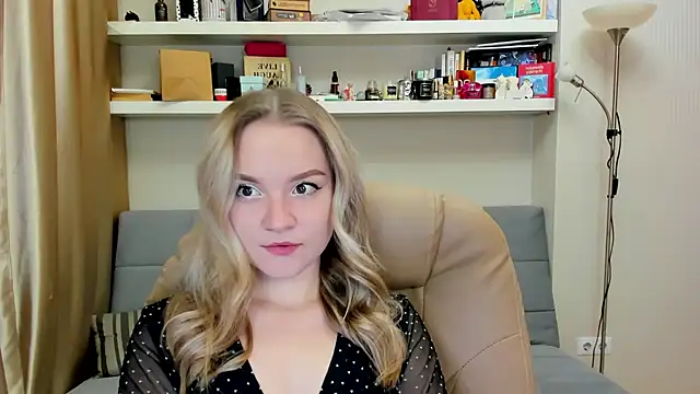 Snapshot of Kara_Smith_ chatting on December 26, 10:20 pm Kara Smith online show from December 26, 10:20 pm