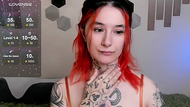 Snapshot of Angel_Monica chatting on October 6, 2:31 am Angel Monica online show from October 6, 2:31 am