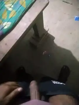 Snapshot of Suvo77Midnight chatting on November 25, 6:41 pm Suvo77Midnight online show from November 25, 6:41 pm