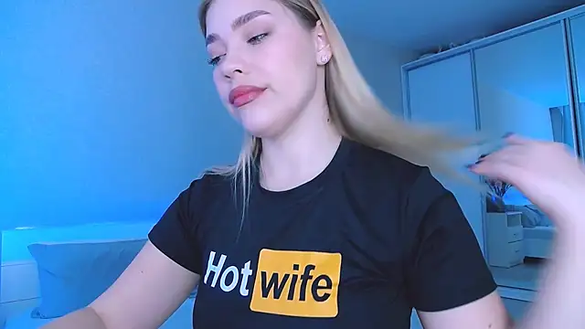 DIANAxxxDIAMOND online show from October 13, 8:03 am