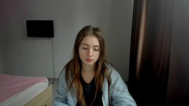 Snapshot of LilyHaart chatting on November 24, 11:10 am LilyHaart online show from November 24, 11:10 am