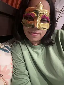 Snapshot of lustyindiancouple chatting on March 18, 8:04 pm lustyindiancouple online show from March 18, 8:04 pm