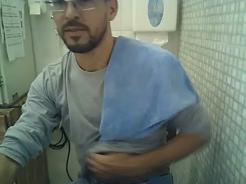 Snapshot of pdasgyn chatting on September 16, 12:17 pm pdasgyn online show from September 16, 12:17 pm