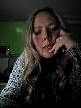 Irina3718 online show from December 20, 9:22 pm