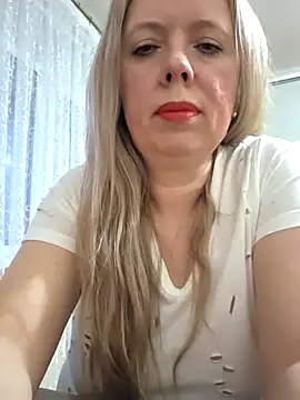 Irina3718 online show from March 27, 4:29 pm