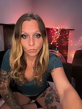 DaddysCuteGirl69 online show from October 21, 4:46 am