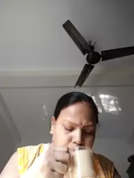 Arohi35 online show from February 5, 3:33 am