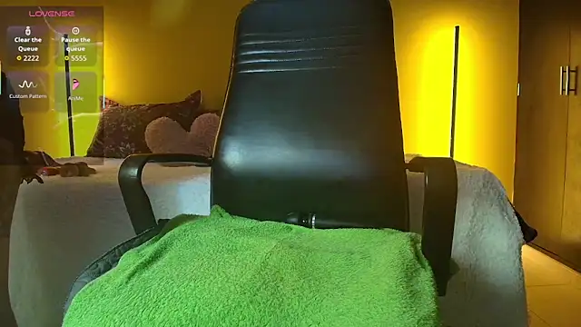 taniarock 17sex online show from March 26, 10:10 am