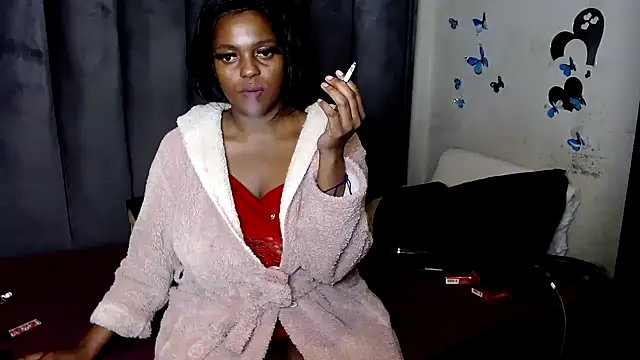 Snapshot of LustyDeziree1 chatting on October 21, 9:26 pm LustyDeziree1 online show from October 21, 9:26 pm