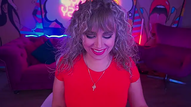 Snapshot of CandyLadyyy chatting on September 12, 8:42 pm CandyLadyyy online show from September 12, 8:42 pm