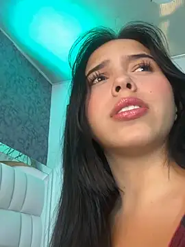 Snapshot of LunaCandy_ chatting on March 18, 3:53 pm LunaCandy online show from March 18, 3:53 pm