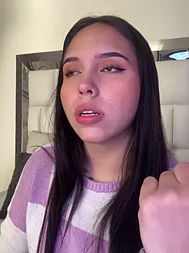 Snapshot of LunaCandy_ chatting on November 11, 1:22 pm LunaCandy online show from November 11, 1:22 pm