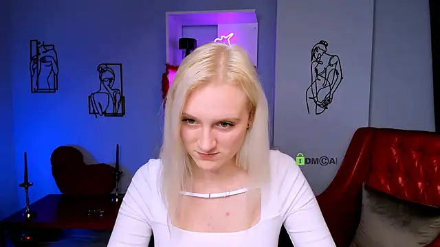 Snapshot of madam_uliis chatting on March 12, 3:29 pm madam uliis online show from March 12, 3:29 pm