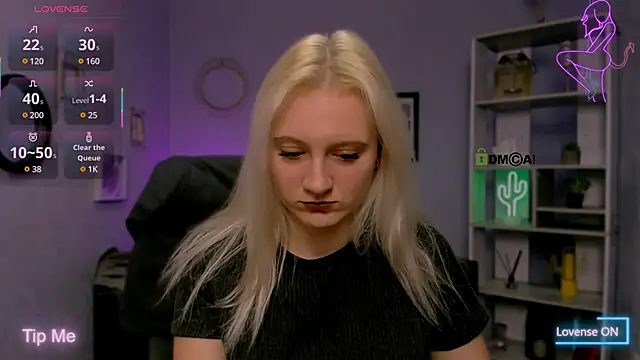 Snapshot of madam_uliis chatting on March 20, 12:00 pm madam uliis online show from March 20, 12:00 pm