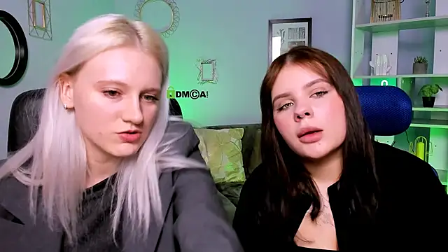 Snapshot of madam_uliis chatting on March 21, 1:56 pm madam uliis online show from March 21, 1:56 pm