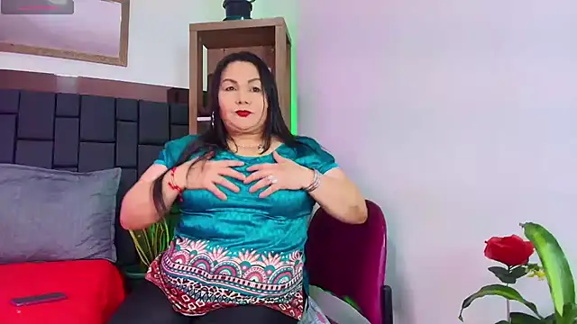 EllenaBoobs  online show from May 29, 7:56 pm