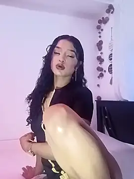 Snapshot of Aphrodite-777 chatting on October 10, 9:03 pm Aphrodite-777 online show from October 10, 9:03 pm