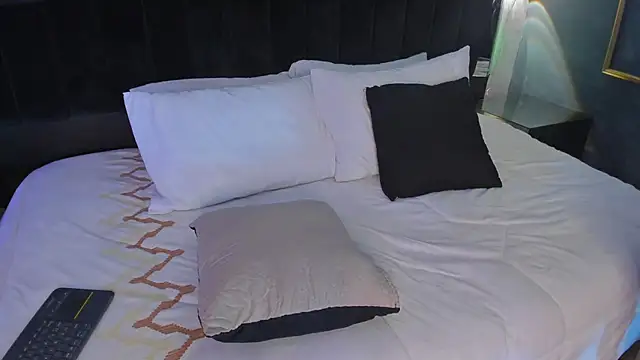 Daia Ortiz online show from March 15, 7:59 pm