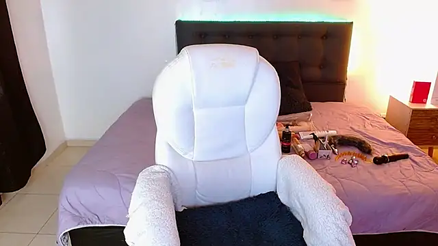 mia velvet1 online show from November 28, 11:46 am