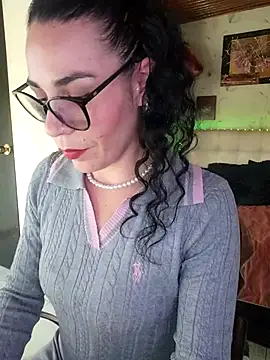 mia velvet1 online show from February 12, 3:29 pm